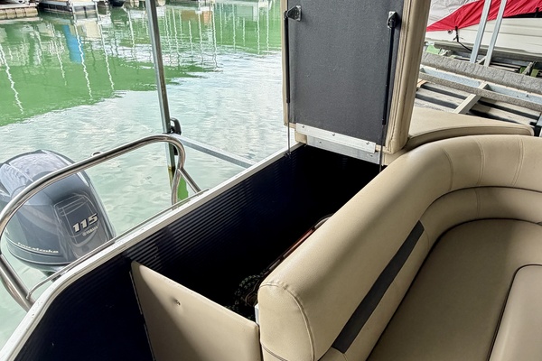 24ft Sweetwater Yacht For Sale
