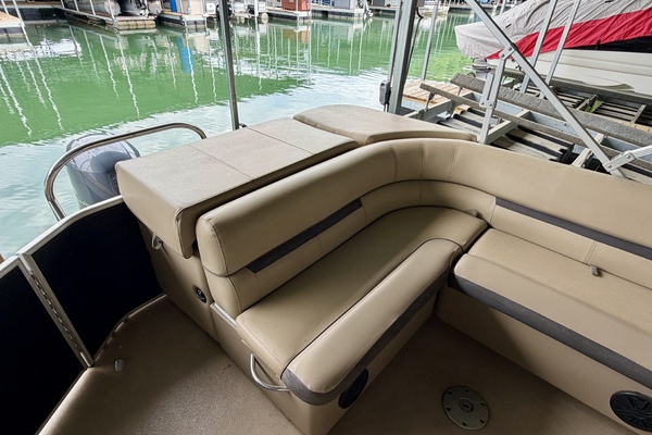 24ft Sweetwater Yacht For Sale