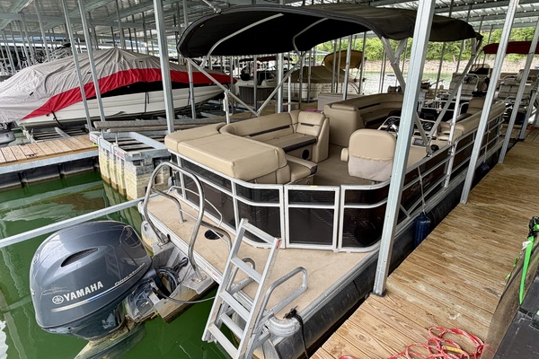 24ft Sweetwater Yacht For Sale