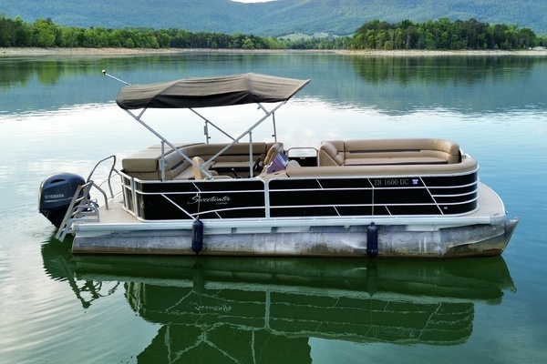 24-ft-Sweetwater-2019-2386 Cruise Pontoon- Norris Lake Tennessee United States  yacht for sale