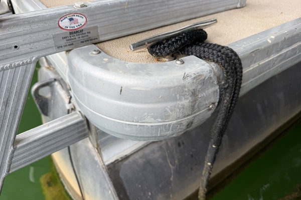 24ft Sweetwater Yacht For Sale