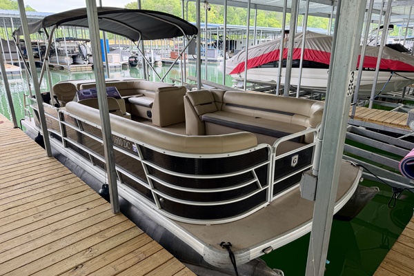 24ft Sweetwater Yacht For Sale