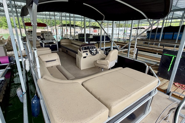 24ft Sweetwater Yacht For Sale