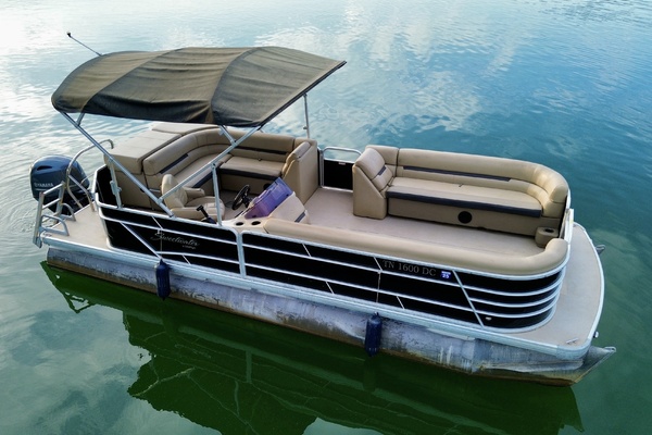 24ft Sweetwater Yacht For Sale