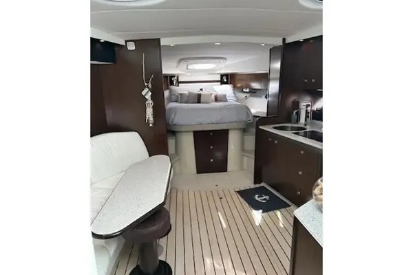 2011 Cruisers Sports Coupe 420 42ft Cruisers Yacht For Sale