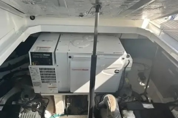 2011 Cruisers Sports Coupe 420 42ft Cruisers Yacht For Sale