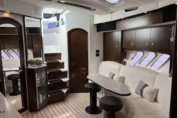 2011 Cruisers Sports Coupe 420 42ft Cruisers Yacht For Sale