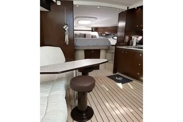 2011 Cruisers Sports Coupe 420 42ft Cruisers Yacht For Sale