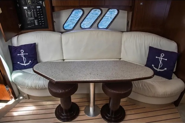 2011 Cruisers Sports Coupe 420 42ft Cruisers Yacht For Sale