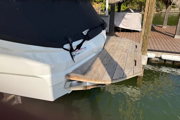 24ft Mastercraft Yacht For Sale