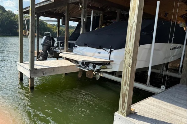 24ft Mastercraft Yacht For Sale