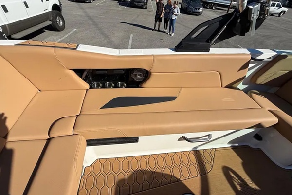 24ft Mastercraft Yacht For Sale