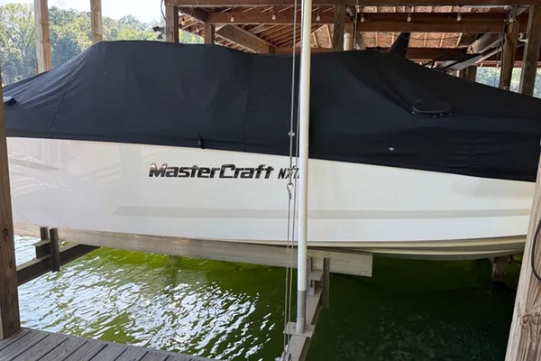 24ft Mastercraft Yacht For Sale