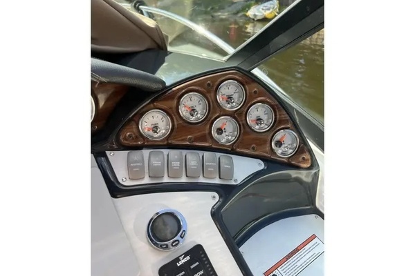 2011 Doral 28 Prestancia 29ft Doral Yacht For Sale