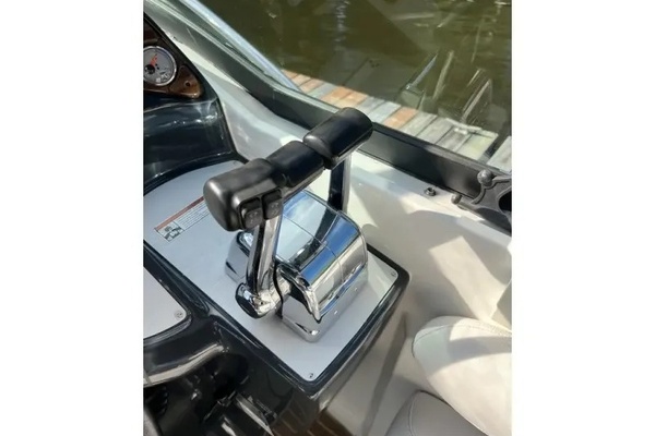 2011 Doral 28 Prestancia 29ft Doral Yacht For Sale
