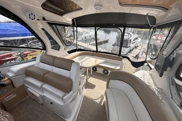 2015 Four Winns 38