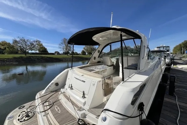 2015 Four Winns 375 Vista 38ft Four Winns Yacht For Sale