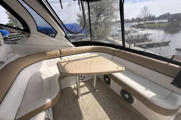 2015 Four Winns 38