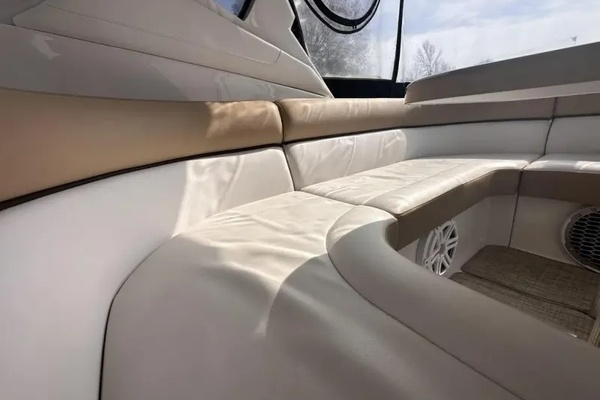 2015 Four Winns 375 Vista 38ft Four Winns Yacht For Sale