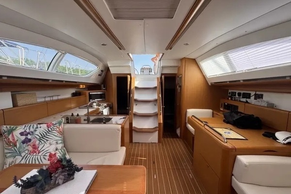 2011 Jeanneau 49