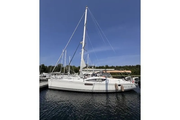 2011 Jeanneau 50 Deck Saloon 49ft Jeanneau Yacht For Sale