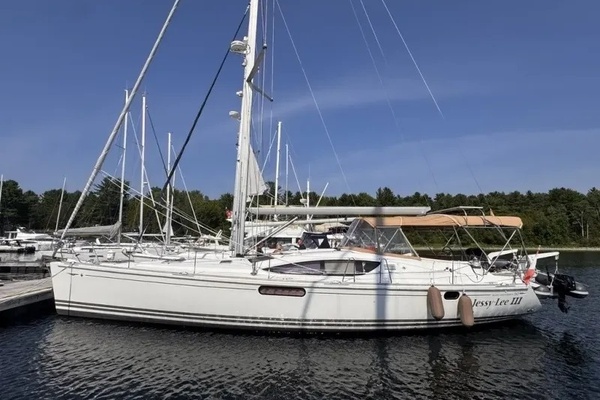 2011 Jeanneau 50 Deck Saloon 49ft Jeanneau Yacht For Sale