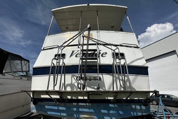 Photo of the 1990 Marine Trader 