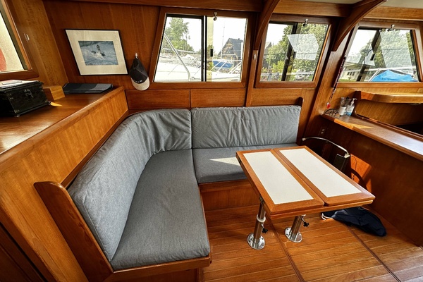 36ft Marine Trader Yacht For Sale