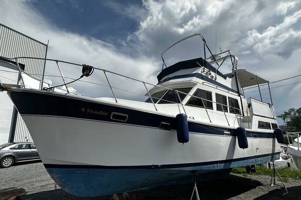 Photo of the 1990 Marine Trader 