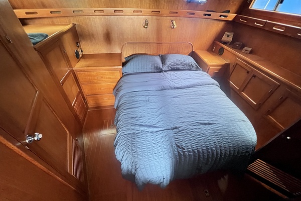 36ft Marine Trader Yacht For Sale