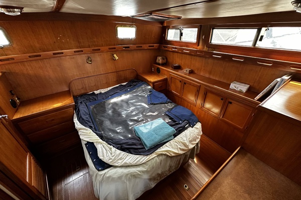 36ft Marine Trader Yacht For Sale