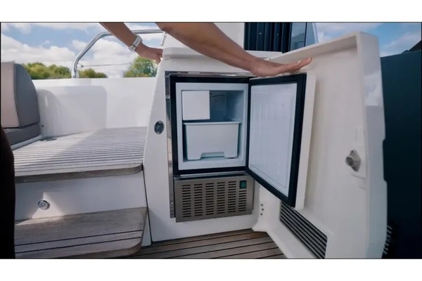 2018 Prestige Yachts 520S 52ft Present Yachts Yacht For Sale
