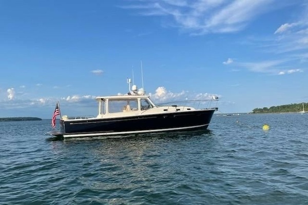 43-ft-MJM-2013-40z-Bateau Relaxeau-Portland Maine United States yacht for sale
