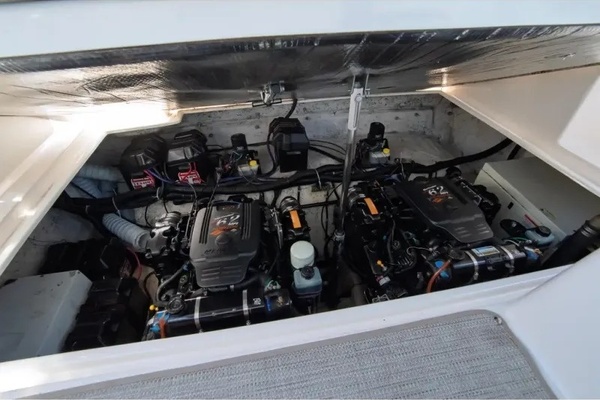 2003 Rinker Fieste Vee 342 34ft Rinker Yacht For Sale