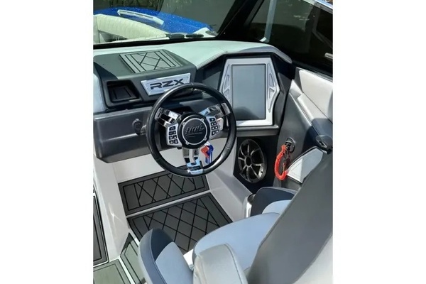 2017 Tige Boats RZX3 23ft Tige Yacht For Sale