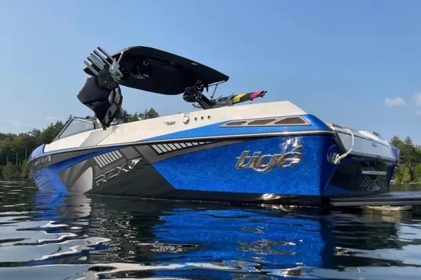 2017 Tige Boats RZX3 23ft Tige Yacht For Sale