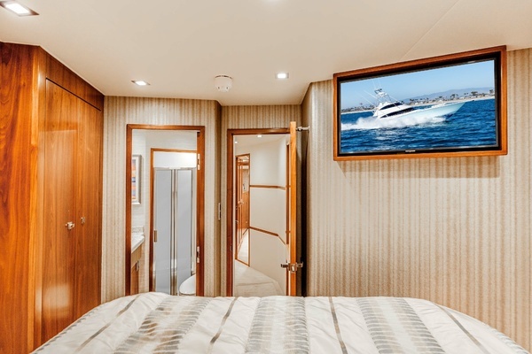 2018 Viking 72