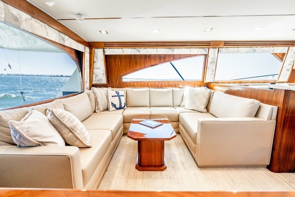 2018 Viking 72