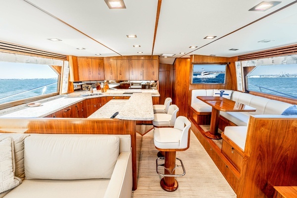 2018 Viking 72