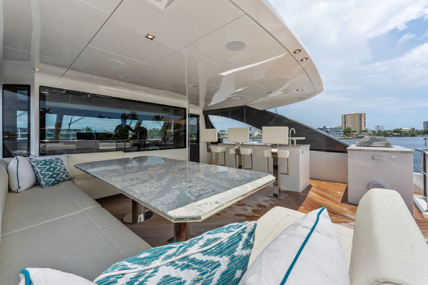 88ft Ocean Alexander Yacht For Sale