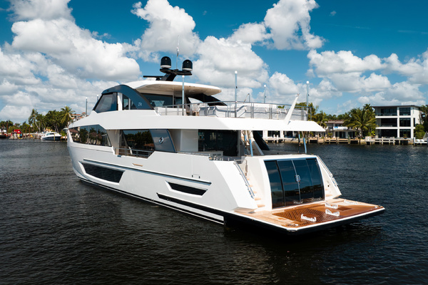 88ft Ocean Alexander Yacht For Sale