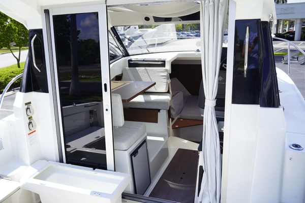 26ft Jeanneau Yacht For Sale