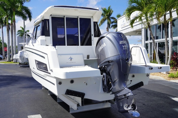 26ft Jeanneau Yacht For Sale