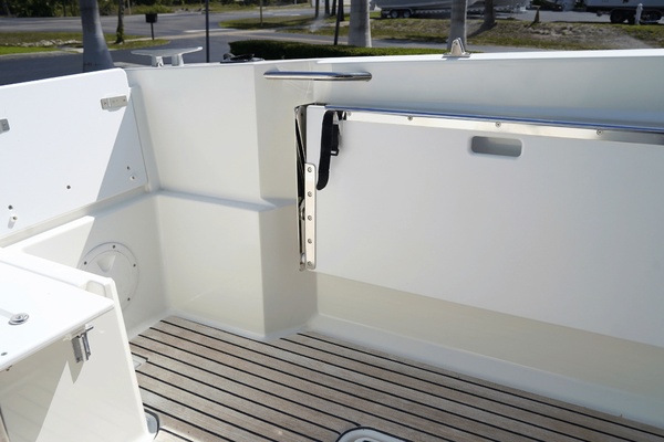 26ft Jeanneau Yacht For Sale