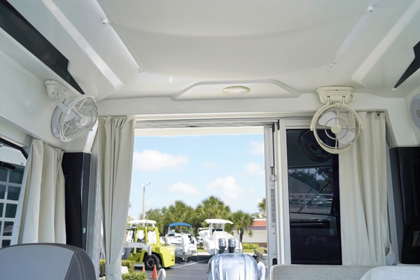 26ft Jeanneau Yacht For Sale