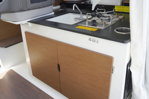 26ft Jeanneau Yacht For Sale