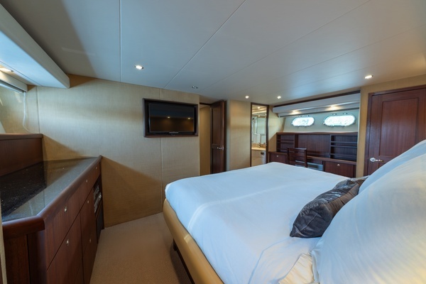 2007 Pacific Mariner 65