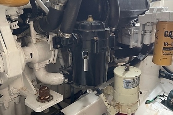 2005 Cabo 35