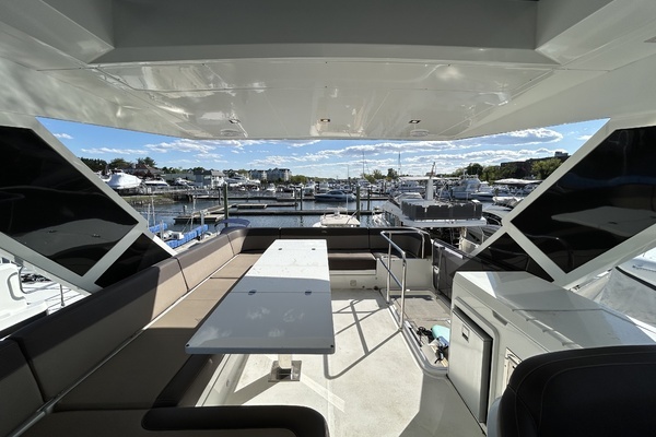 2019 Galeon 55
