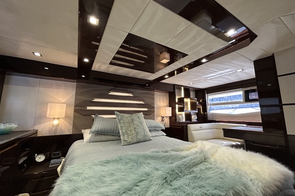 55ft Galeon Yacht For Sale